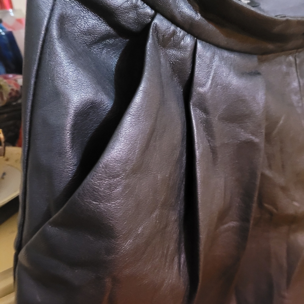 Shorts - Picture 3 of 6
